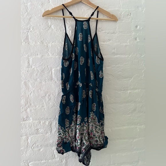 Floral Boho Romper - Picture 2 of 5